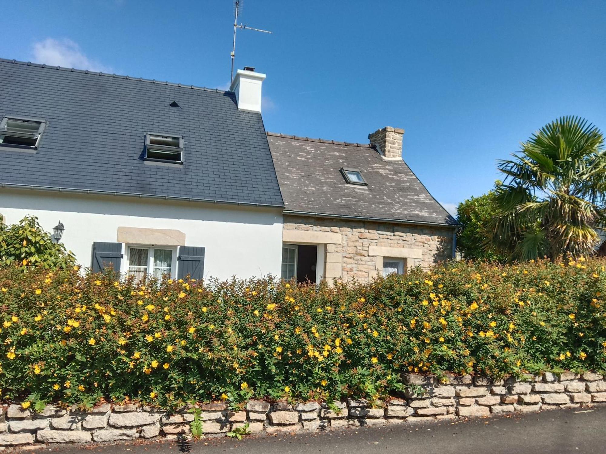 Gite Du Guip Tregourez Exterior photo